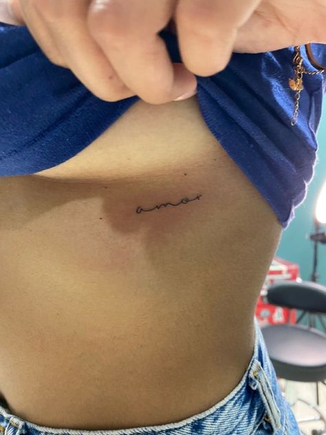 Amor Tattoo, Underboob Tattoo Designs, Places For Tattoos, Rib Tattoos For Women, Hidden Tattoos, Underboob Tattoo, Small Pretty Tattoos, Writing Tattoos, Petite Tattoos