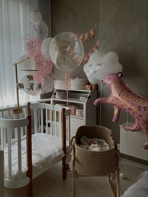 Aesthetic Balloons, Newborn Aesthetic, Aesthetic Newborn, Welcome Home Baby, Baby Bathroom, Baby Balloon, Baby E, Welcome Decor, 1st Day