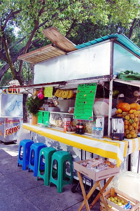 Juice Stand, Tangerine Juice, Mexico City Travel, Mexico Trip, Mexico Food, Fruit Juices, America Latina, Best Street Food, Food Tour