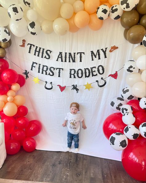 This ain’t my first Rodeo, it’s my 2nd!🤠🐴🎈 Happy 2nd birthday to our little cowboy! We love you so much Ford! We hope you had the best day with your birthday twin, Queen Pappy @pattyonti11 and all your friends! 10.20 will always be such a special day! Love you bubba ✨ 2nd Birthday Rodeo Theme Boy, 2nd Rodeo Birthday Party Boy, Not My First Rodeo 2nd Birthday, Rodeo 2nd Birthday, Not My First Rodeo, My First Rodeo, First Rodeo, Cowboy Theme, Little Cowboy