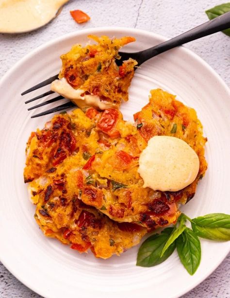 Tomato Fritters, Cherry Tomato Sauce, Tomato Season, Tomato Basil Soup, Vegan Yogurt, Sriracha Sauce, Chickpea Flour, Light Lunch, Egg Free