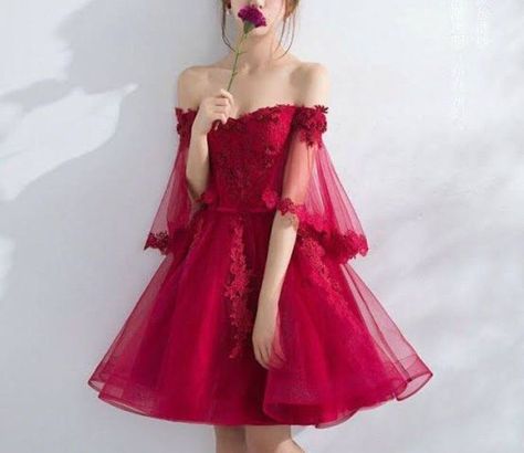 Ulzzang Dress, Vestidos Color Vino, Gaun Tulle, Off Shoulder Tulle, Burgundy Homecoming Dress, Prom Dress Burgundy, Burgundy Homecoming Dresses, Girl Red Dress, Gaun Fashion