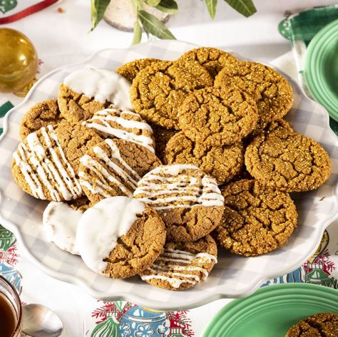 Spicy Molasses Cookies Recipe Molasses Cookies Recipe, Christmas Yummies, Molasses Cookies, Holiday Cookie Recipes, Ree Drummond, Pumpkin Cupcakes, Hot Fudge, Basic Recipes, Cookies Recipes Christmas