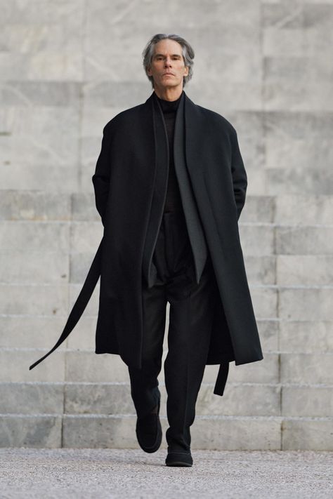 Elegant Male Fashion, Black Outfit Men, Ermenegildo Zegna Men, Men Fashion Show, Concept Clothing, Futuristic Fashion, Ex Machina, Vogue Russia, Ermenegildo Zegna