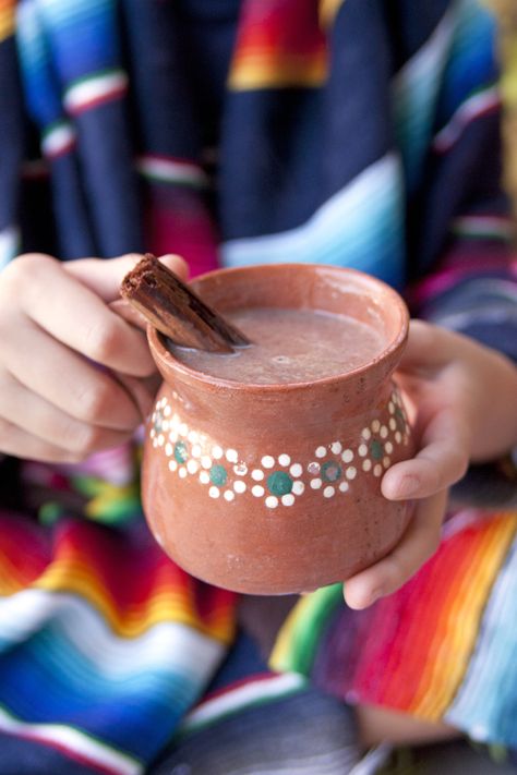 Mexican Hot Chocolate Cookies, Chocolate Abuelita, Chocolate Videos, Spiked Hot Chocolate, Hot Chocolate Cookies, Mexican Chocolate, Mexican Hot Chocolate, Warm Chocolate, Chocolate Caliente