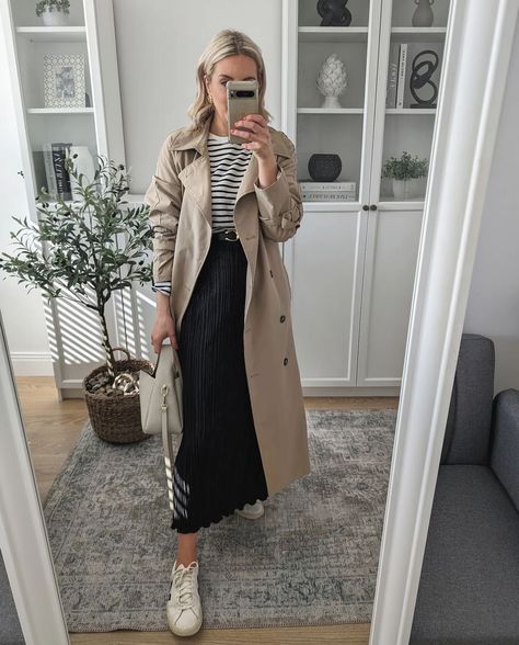 We love a Ways to Wear as much as Cheryl - such a great way to style your Zara Coord Skirt - Obsessed with this Styling 👏🏼 . . . . #waystowear #maxiskirt #trenchcoatseason #skirtstyle #springoutfits Plisse Black Maxi Skirt | Black Skirt Styling | Ways to Wear Style | Trench Coat Season | Mirror Style | Stripy T Shirt | Spring Outfit Inspo | Fashion Inspo | Sneaker Trainers Styling | Look Ideas | Versatile Fashion Trainers Skirt Outfit, Black Skirt Styling, Melbourne Outfits, Black Midi Skirt Outfit, Black Maxi Skirt Outfit, Shirt Spring Outfit, Skirts With Sneakers, Skirt Styling, Style Trench Coat