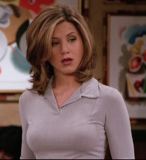 Rachel Haircut Friends, Rachel Friends Hair, Jennifer Aniston Friends, Rachel Green Hair, Rachel Haircut, Rachel Hair, Rachel Green Outfits, Rachel Friends, Jennifer Aniston Hair