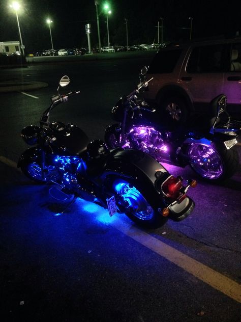 Black Motorcycle With Led Lights, Motorcycle With Led Lights, Pretty Motorcycles, Pretty Bikes, Purple Motorcycle, Purple Bike, Motorcycle Led Lighting, Pink Motorcycle, Female Motorcycle Riders