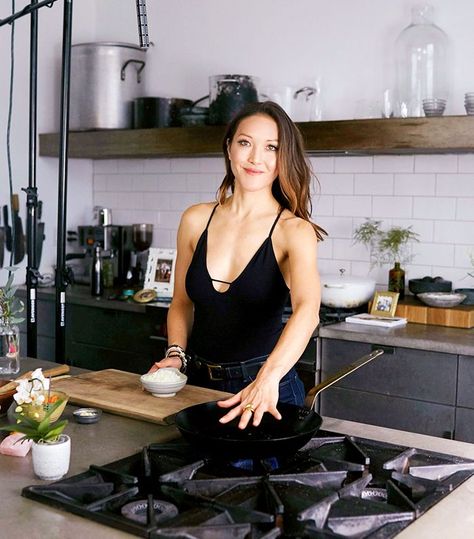 Candice Kumai, Headshot Photos, Wellness Routine, Living A Healthy Life, Health And Fitness Tips, Japanese Food, Healthy Life, Health Tips, Fitness Tips