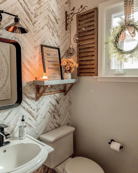 12 Rustic Bathroom Ideas Small Cabin Bathroom Ideas, Rustic Small Bathroom Ideas, Small Cabin Bathroom, Wallpaper Bathroom Ideas, Rustic Cabin Bathroom, Small Rustic Bathroom Ideas, Cabin Decor Diy, Small Rustic Bathroom, Western Bathrooms