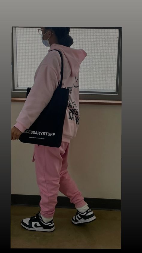 Pink Hoodie Outfit, Pink Sweater Outfit, 4s Outfit, Pink Sweatsuit, Sweatsuit Outfit, Pink Nikes, Pink Jeans, Hoodie Outfit, Pink Outfit