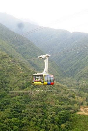 Cabina del Teleférico de Mérida Columbus, South America, Places To Go, Natural Beauty, Paradise, Most Beautiful, Paris, Pins, Nature