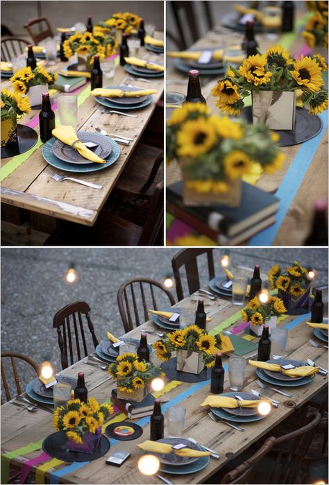 Casual, fun table setting for outdoor party #sunflowers #tablescape Sunflower Table Setting, Fun Table Settings, Sunflower Table, Summer Table Settings, Table Setting Ideas, Picnic Wedding, Setting Ideas, Cool Tables, Sunflower Wedding