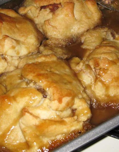 Apple Dumping, Hot Apple Dumplings, Christmas Germany, Trisha Yearwood Recipes, Apple Dumpling Recipe, Apple Dumpling, Apple Dumplings, Apple Dessert, Trisha Yearwood