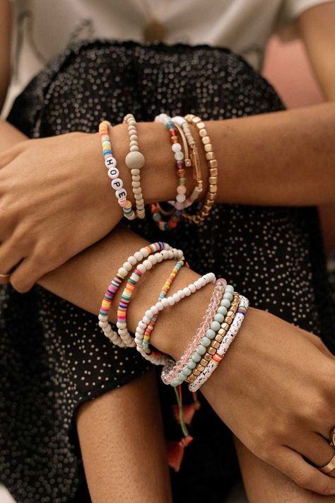 Bracelets With Beads, Pulseras Kandi, Bracelet Bar, Gelang Manik-manik, Preppy Jewelry, Beaded Necklace Diy, Diy Bracelets Easy, Gelang Manik, Beaded Bracelets Diy