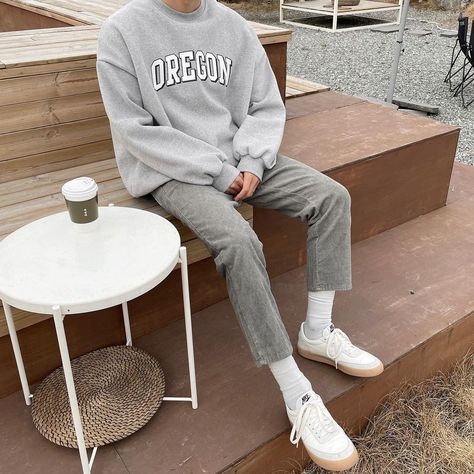 Nba Outfit, Mens Fashion Streetwear, 가을 패션, Modern Family, Mens Street Style, Boy Fashion, Mens Clothing Styles, Jeans Pants