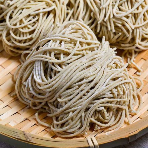 Homemade Soba Noodles 101: Everything You Need To Know To Make Buckwheat Noodles At Home Noodles From Scratch, Soba Recipe, Japanese Soba Noodles, Gluten Bread, Soba Noodles Recipe, Homemade Curry, Soba Noodle, Buckwheat Noodles, Noodle Recipe