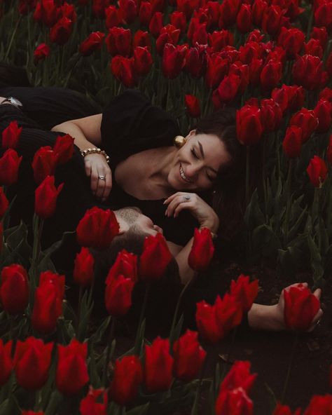 @themonicaway @officialajbrown looking romantic in the fields of tulips! The reality of photos is often far different! With this day being rainy, super muddy and this set of images filled with fits of giggles! Couple sessions are often fun, unpredictable and having to go with the flow! #tulipfields #couplesession #tulipseason #weddingtulips Fields Of Tulips, Italy Elopement, Wedding London, Tulip Field, Tulip Season, Tulip Wedding, Iceland Adventures, Emma Jane, Tulip Fields