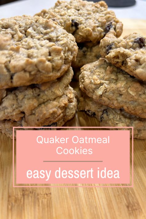 oatmeal raisin cookies Quacker Oats Recipes, Quick Oats Cookies, Oatmeal Raison Cookies, Simple Oatmeal Cookies, Quaker Oatmeal Cookie Recipe, Quaker Oatmeal Cookies, Oatmeal Cookies Recipes, Bakesale Ideas, Easy Oatmeal Cookies