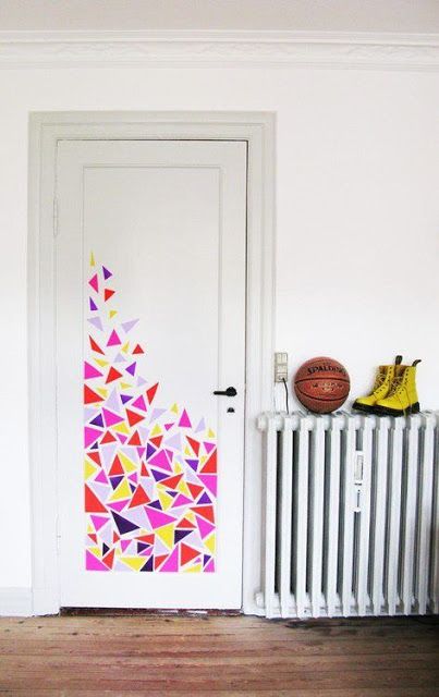 Inspiración: Puertas decoradas de una forma original Bedroom Door Decorations, Dorm Room Doors, Room Door Decorations, Cute Dorm Rooms, Porte Decorate, Cool Doors, Deco Originale, Bedroom Doors, Hem Design