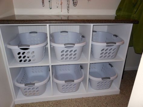 Laundry Basket Storage, Small Laundry Room Organization, Room Storage Diy, Laundry Sorter, Farmhouse Laundry Room, Laundry Baskets, Diy Stairs, Diy Laundry, Small Laundry Room