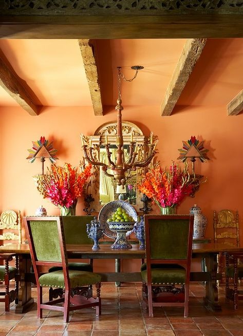 Old California and Spanish Revival Style [ MexicanConnexionForTile.com ] #interior #Talavera #handmade Green Chairs, Spanish Decor, Christmas House Lights, Mexican Home, Casas Coloniales, Spanish Style Homes, Hacienda Style, Orange Walls, Mexican Decor