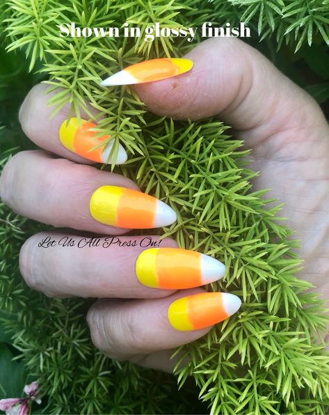 Corn Nails, Candy Corn Nails, Matte Nail Art, Fall Gel Nails, Fall Nail Art Designs, Halloween Candy Corn, Orange Wood, Almond Shape, Fall Nail Art