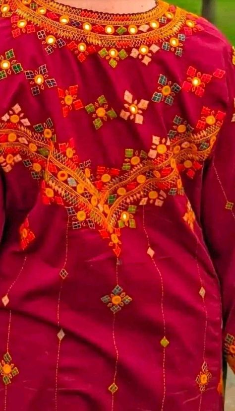 Sindhi Dress Pakistan, Sindhi Dress Embroidery, Sindhi Karahi Dresses, Balochi Kurta Designs, Sindhi Barth Design, Sindhi Embroidery Dresses, Sindhi Dress, Childrens Party Dresses, Balochi Dresses