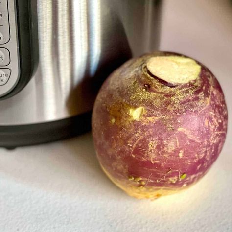 How to Pressure Cook a Whole Swede or Rutabaga A great way of making swede or rutabaga easier to peel, slice and dice Rutabaga Instant Pot, Instant Pot Rutabaga, Duo Crisp Recipes, Instant Pot Duo Crisp Recipes, How To Cook Rutabaga, Christmas Supper, Instant Pot Duo Crisp, Rutabaga Recipes, Crisp Recipes