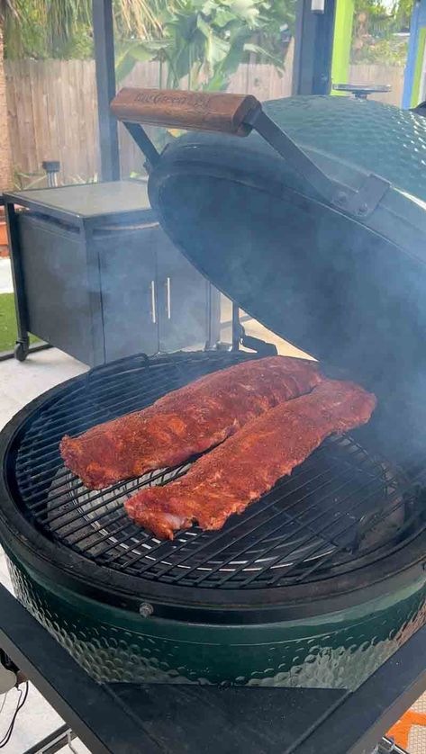 Big Green Egg Hot and Fast Baby Back Ribs - The BBQ Buddha Ribs On Big Green Egg, Big Green Egg Ribs, Grilled Ribs Charcoal, Green Egg Ribs, Best Bbq Ribs, Green Egg Bbq, Green Egg Grill, Big Green Egg Recipes, Green Egg Recipes