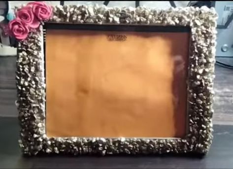 How to make a photo frame with waste material Photo Frame From Waste Material, Photo Frame Idea, Make A Photo Frame, Waste Material, Best Out Of Waste, Background Decor, Picture Video, Photo Frame, A Photo