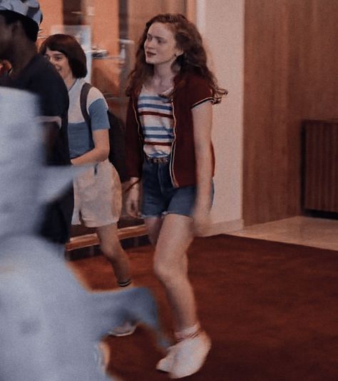 Max Outfits Stranger Things, Max Season 3 Outfits, Max Mayfield Outfit, Maxine Mayfield, Slasher Summer, Stranger Things Outfit, Stranger Things Max, Max Mayfield, Stranger Things Characters