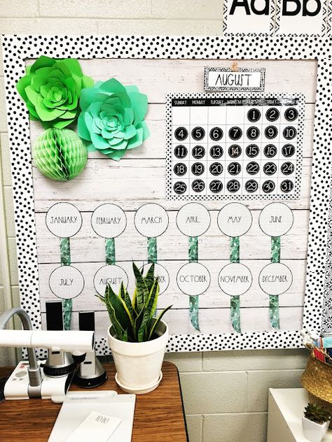 Classroom Plants, Farmhouse Classroom Theme, Modern Farmhouse Classroom Decor, Modern Farmhouse Classroom, Classroom Structure, Farm Classroom, 2023 Classroom, Farmhouse Classroom Decor, Plants Classroom