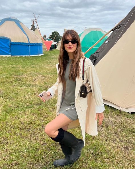 Daisy Edgar-Jones (@daisyedgarjones) • Instagram photos and videos Daisy Edgar Jones, Female Icons, July 1, Equestrian Style, Concert Outfit, Festival Fashion, Daily Outfits, Daily Fashion, Outfit Inspirationen