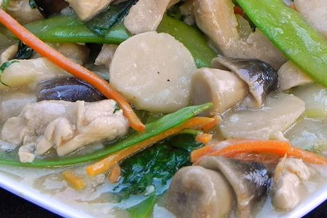 Moo Goo Gai Pan II Recipe - Allrecipes.com | Allrecipes Moo Goo Gai Pan Recipe, Moo Goo Gai Pan, Homemade Chinese Food, Chinese Chicken Recipes, Pan Recipe, Authentic Chinese Recipes, Takeout Food, Water Chestnuts, Easy Asian Recipes