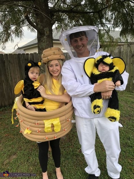 Happ'bee Hive'oween Costume Queen Bee Costume Diy, Bee Costume Diy, Bee Costumes, Queen Bee Costume, Bumble Bee Costume, Diy Mommy, Bee Costume, Costumes For Teens, Halloween Costume Contest