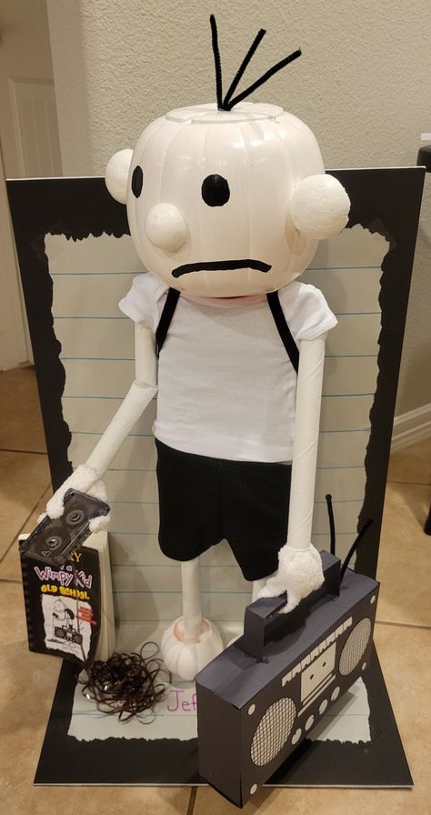 Greg Heffley Pumpkin, Diary Of A Wimpy Kid Pumpkin Painting, Diary Of A Wimpy Kid Pumpkin Ideas, Diary Of A Wimpy Kid Pumpkin, Storybook Pumpkin Ideas For Boys, Book Pumpkin Ideas, Book Characters Pumpkin, Gru Pumpkin, Pumpkin Characters From Books