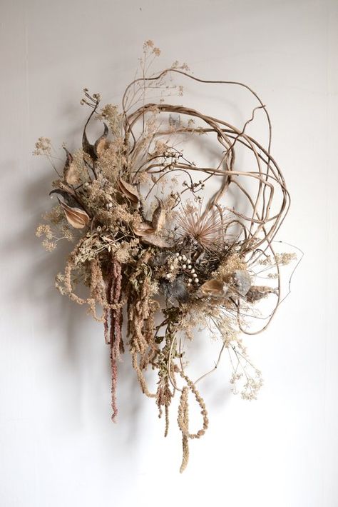 wreaths — ashn earth Dried Floral Wreaths, Floral Designs Arrangements, Dried Flowers Diy, Dried Wreath, Modern Wreath, Dried Flower Wreaths, Deco Floral, Dried Floral, Autumn Wreaths