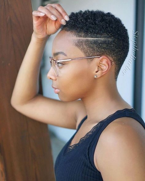 Low Cut Hairstyles, Short Black Natural Hairstyles, Tapered Natural Hair Cut, Natural Haircuts, Natural Hair Haircuts, Short Fade Haircut, Shaved Hairstyles, Short Natural Haircuts, Short Hair Designs