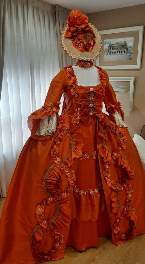 Corset 18th Century, Martha Jefferson, 1700 Dresses, 1700 Dress, 1900 Dresses, Painting Costume, Georgian Dress, 18th Century Dresses, 1700 Fashion