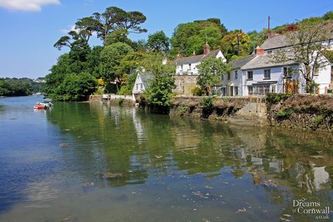 Helford, Cornwall | by www.dreamsofcornwall.co.uk Uk Places, Super Photo, New Zealand Landscape, Devon And Cornwall, Cornwall England, Kingdom Of Great Britain, England And Scotland, Yorkshire England, English Countryside