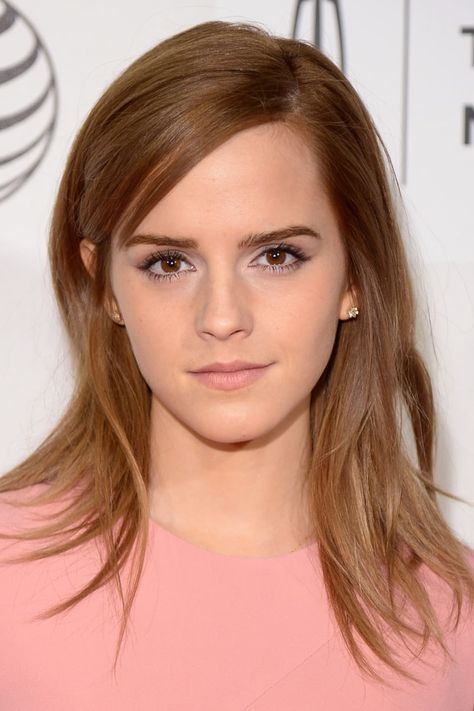 Emma Watson Body, Sandra Bullock Hair, Emma Watson Pics, Photo Emma Watson, Emma Watson Style, Lighter Hair, Video Call With Boyfriend Screen Photo, Cut Her Hair, Hermione Granger