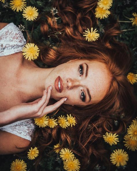 14.3k Likes, 129 Comments - RILEY RASMUSSEN (@rileyrasmussen) on Instagram: “Dandelion season spring is soo beautiful @davis.hilton” Riley Rasmussen, Danielle Victoria, Redhead Hairstyles, Redhead Art, Fall Portraits, Pretty Redhead, Red Heads, Summer Photoshoot, Portrait Photography Poses