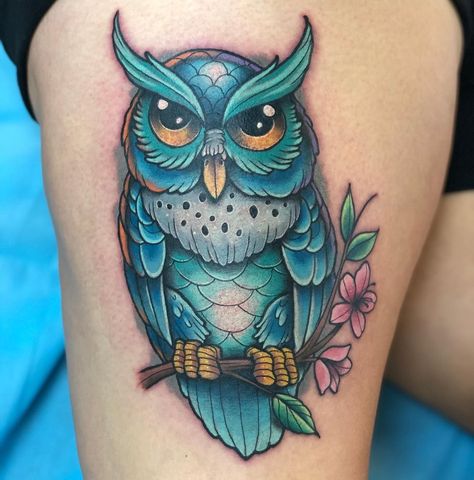 Owl Tattoo Colorful, Bicep Tattoo Men, Day Of The Dead Girl, Crazy Tattoos, Animal Tattoo Ideas, Animals Tattoo, Dead Girl, Weird Tattoos, Owl Tattoo