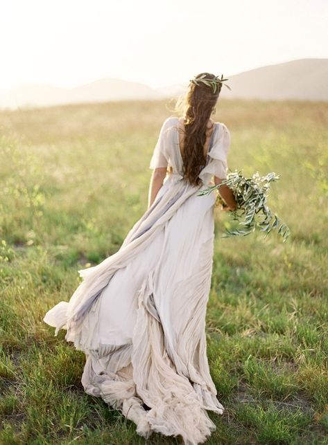 Greek Goddess Style, Coastal Wedding Inspiration, Jose Villa Photography, Coastal Wedding, Aesthetic Colors, 인물 사진, Bohemian Wedding, Elie Saab, Fine Art Wedding