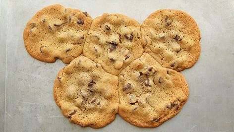 Cookie Troubleshooting Guide - BettyCrocker.com Ultimate Chocolate Chip Cookie, Make Chocolate Chip Cookies, Frozen Cookies, Baking Basics, Cookie Spread, Baking Essentials, Drop Cookies, Perfect Cookie, Homemade Cookies