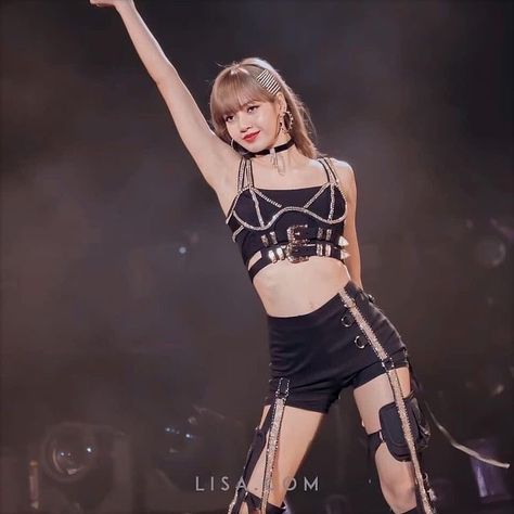 Lisa Blackpink Wallpaper, Black Pink Songs, Jennie Lisa, Kpop Fashion Outfits, Edgy Outfits, Performance Outfit, Blackpink Fashion, Lalisa Manoban, Kpop Outfits