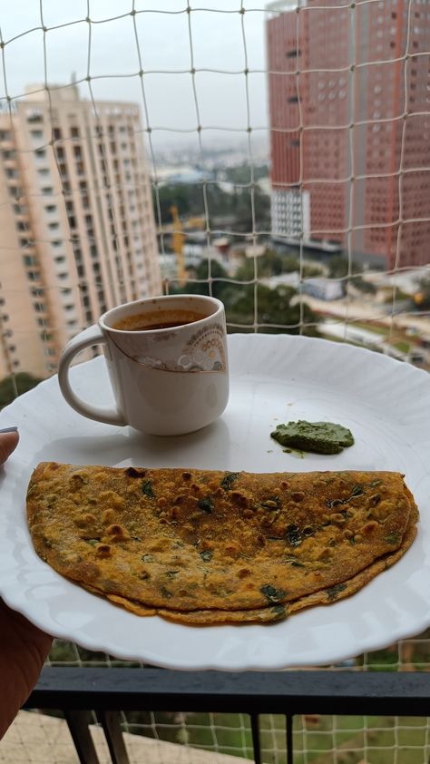 No better breakfast than Thepla and Garam Cha ☕ Morning Indian Breakfast, Better Breakfast, Food Stories, Food Crush, Indian Breakfast, Morning Breakfast, Quick Saves