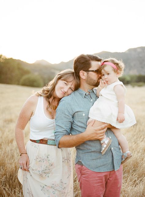 Big Sur Wedding, Golden Hour Photos, Things Photography, Family Picture Poses, Family Photo Pose, Fall Family Pictures, Family Inspiration, Family Picture Outfits, Super 8