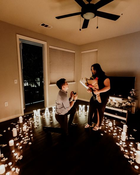 A romantic at-home DIY surprise proposal 💕 Loved being a part of this special moment! (Edited with our film/vintage editing style) #austinengagement #austinengagementphotographer #austinengagementphotos #austinevents #austintexasevents #austintexas #austintx Proposal Ideas Indoor, Home Proposal Ideas, Indoor Proposal, Proposal At Home, Proposal Dinner, Vintage Editing, Film Vintage, Dripping Springs, Surprise Proposal